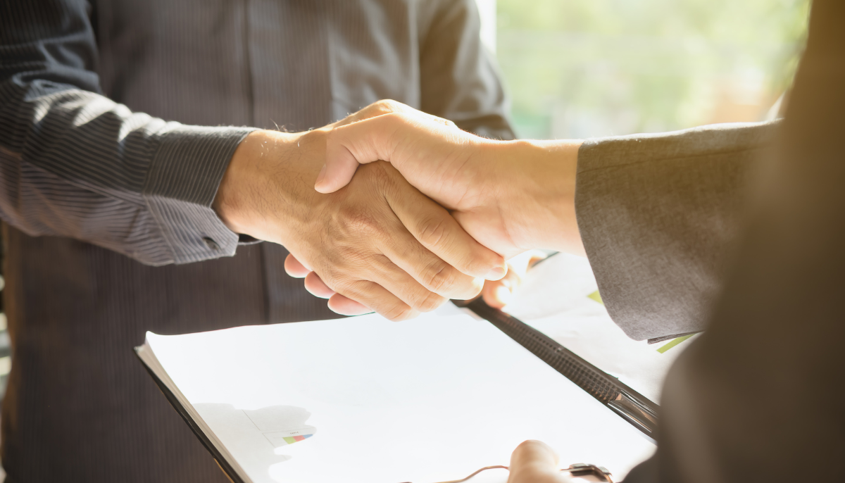 Cooperative Contracts